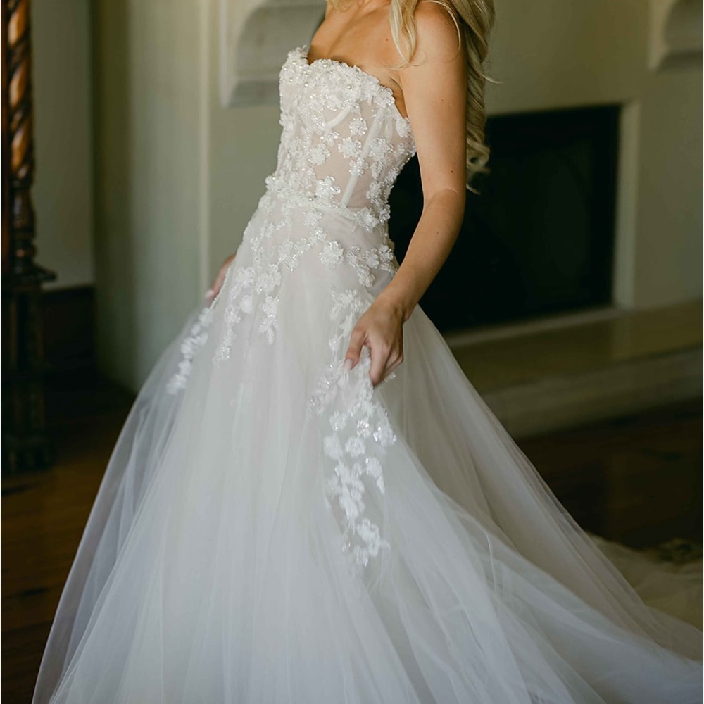 Netta BenShabu Vienna Wedding Dress
